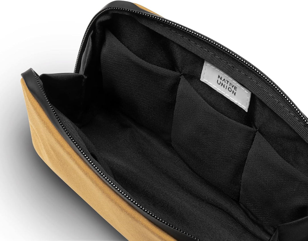 Native Union W.F.A Tech Organisator - Minimalistische Reisetasche aus recycelten Materialien für die