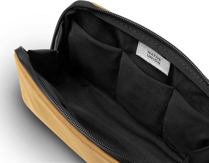 Native Union W.F.A Tech Organisator - Minimalistische Reisetasche aus recycelten Materialien für die