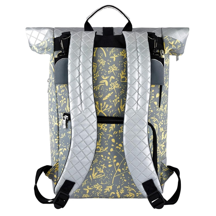 MOON Backpack ROLLTOP special edition ice flower, mit 16 Liter Stauraum, inklusive Wickelunterlage u