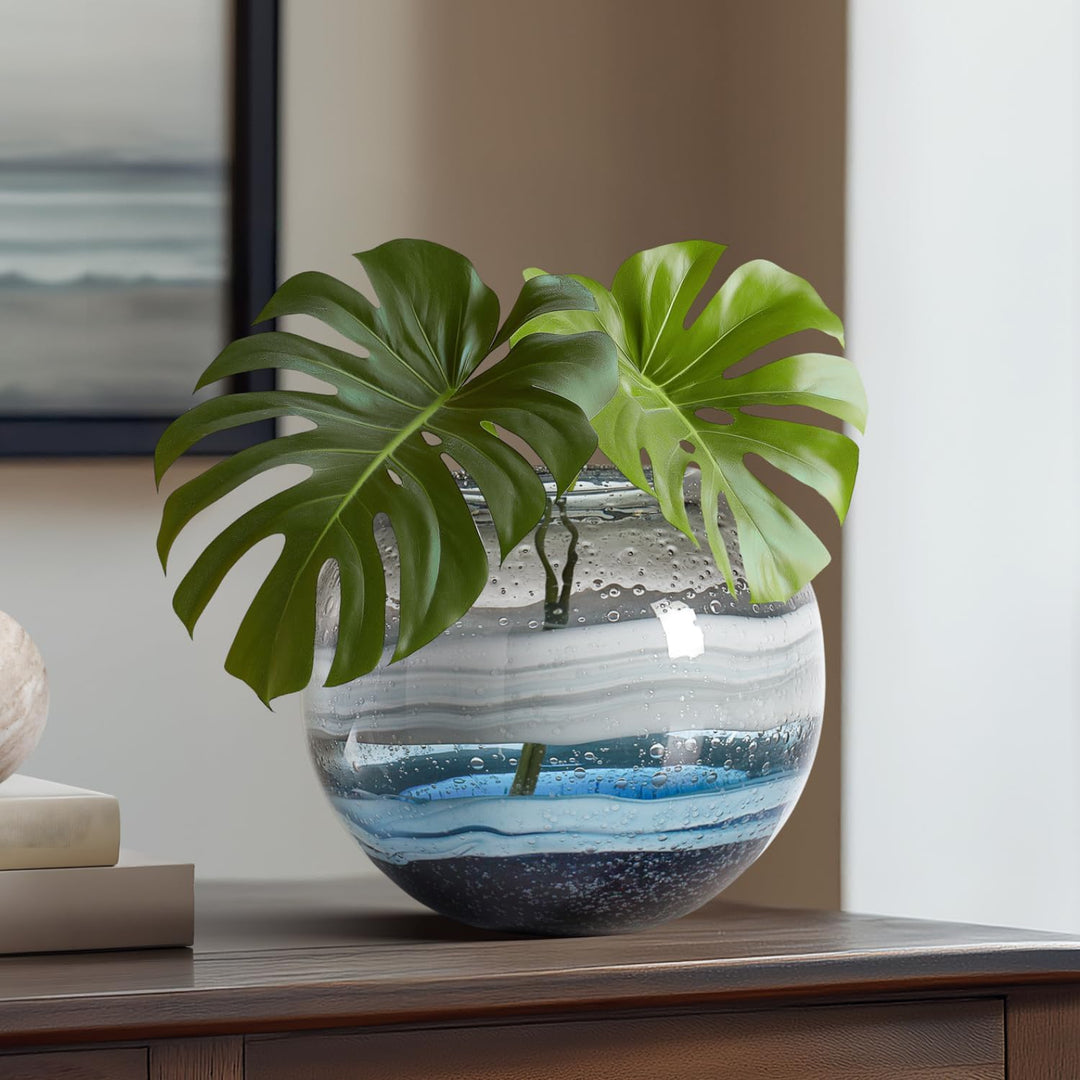 Torre &amp; Tagus Andrea Handgefertigte Vase aus Glas mit Wirbel, für Heimdekoration, Wohnzimmer, Tafela