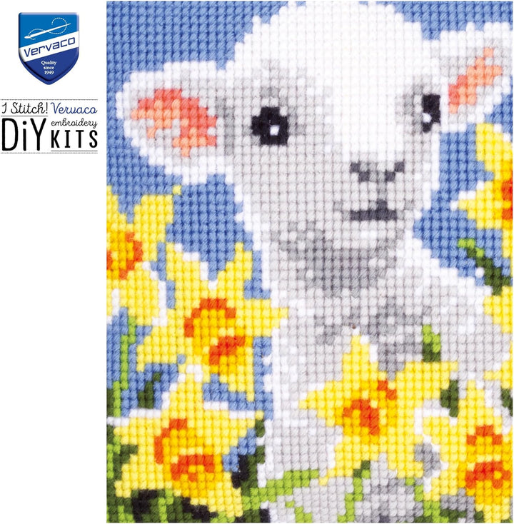 Vervaco Kreuzstichkissen Lamm Kreuzstickpackung vorgedruckt, Stramin, weiss, 40 x 40 x 0,3 cm
