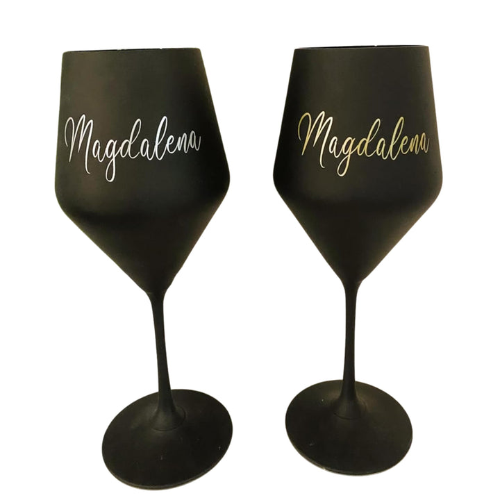 Weinglas schwarz matt personalisiert mit Name in silber oder gold zum Geburtstag