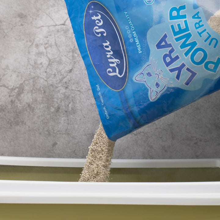 Lyra Pet® | 30 Liter Lyra Power Ultra Excellent Katzenstreu + 2 Spielmäuse | Mit Babypuder Duft | Kl