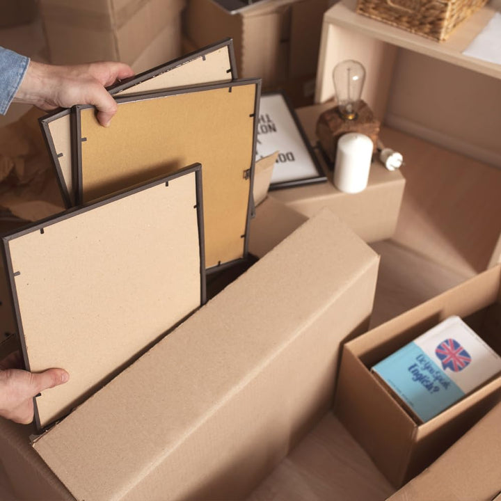 Pack mit 25 verstärkten Kartons mit den Massen 25x25x20 cm und einfacher Welle - Hergestellt in der