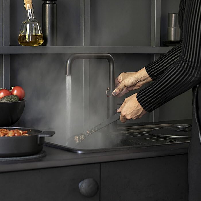 Quooker mit Reservoire PRO3 und CUBE kochend Wasserhahn (Fusion Square, schwarz) Fusion Square Schwa