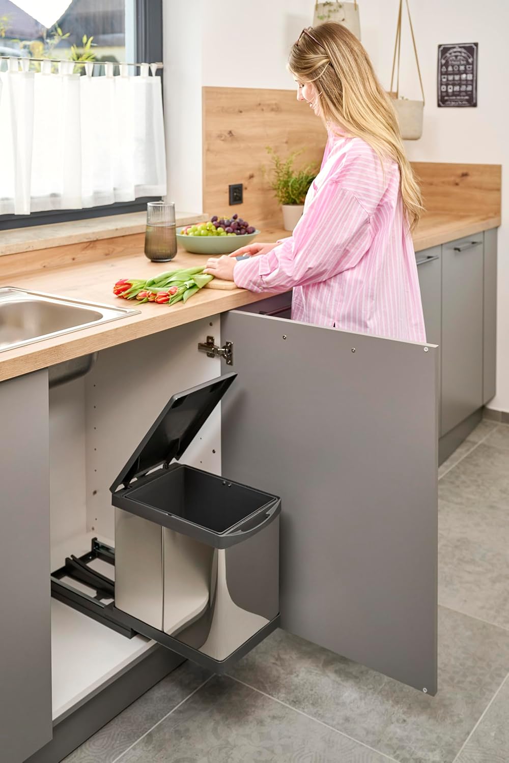 Ausziehbarer SMART Einbaumülleimer, Abfalleimer, Mülleimer „Müllomatic PRO 1“ mit automatischem Ausz