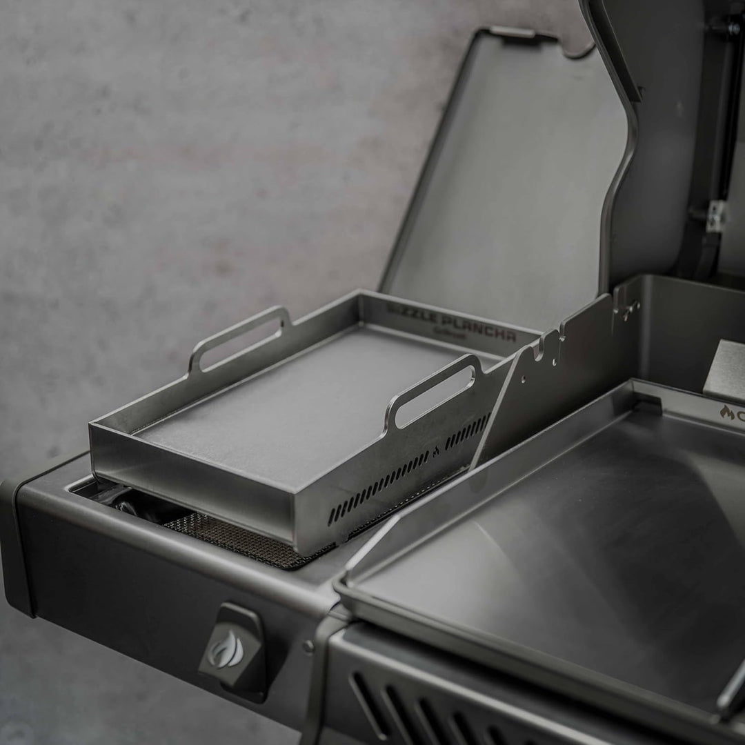 Die Grillrost.com Sizzle Plancha für Napoleon Grills - Macht einen Plancha-Grill aus deiner Sizzle Z
