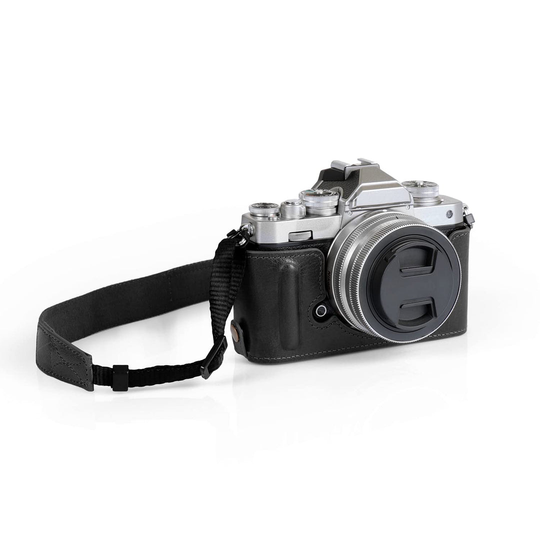 MegaGear MG2016 Ever Ready Genuine Leather Camera Half Case Compatible with Nikon Z fc (Schwarz), Sc