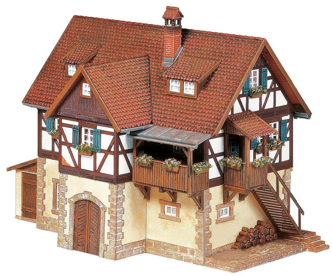 FALLER Fachwerkhaus Modellbausatz mit 238 Einzelteilen 165 x 102 x 118 mm I Modelleisenbahn Zubehör