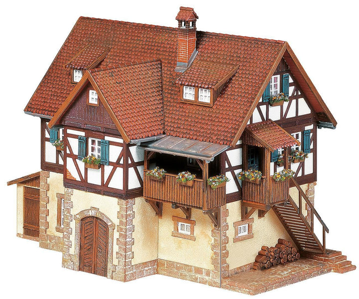 FALLER Fachwerkhaus Modellbausatz mit 238 Einzelteilen 165 x 102 x 118 mm I Modelleisenbahn Zubehör
