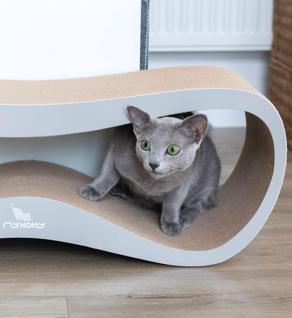 myKotty Design Kratzbank LUI – für natürliche Kratzbedürfnisse &amp; Möbelschutz – Wellpappe Kratzbrett