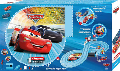 Carrera FIRST Disney Pixar Cars - Power Duell Autorennbahn für Kinder ab 3 Jahren I 2,4m Rennstrecke