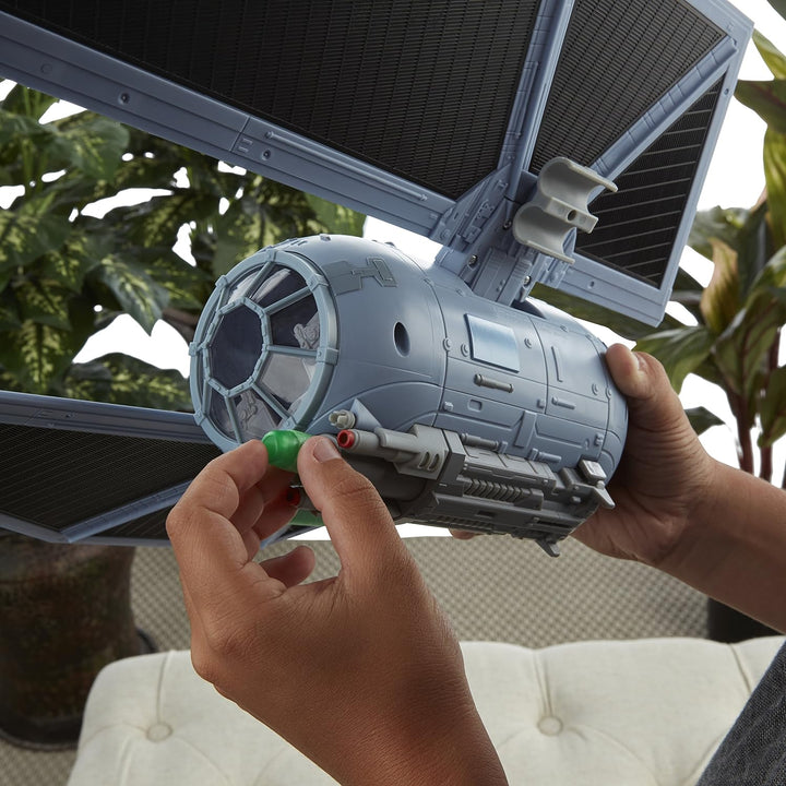 Star Wars Rogue One Fahrzeug - Tie-Striker mit 3.75" Figur, Actionfigur