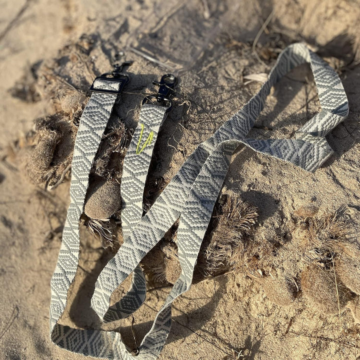 NOOMYA® Premium Fashion Handykette | Set Handyhülle iPhone 14 Pro MAX & Handyband Sea Salt | Handygu