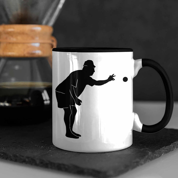 Trendation - Boule Tasse Geschenk Boule-Spieler Geschenkidee Spruch Grafik Werfender Boule Spieler (