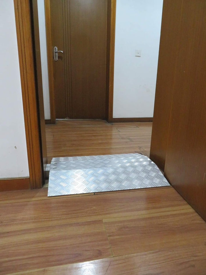 WORHAN® Mobil Schwellenrampe Stufenrampen Rollstuhlrampe Alu Aluminium Rampe Türschwellenrampe TR55