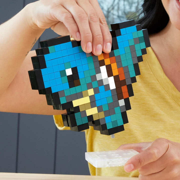 MEGA Pokémon Schiggy - zusammenbaubare Figur im Retro-Look, Pixel Art, 15 cm gross, inklusive Basis