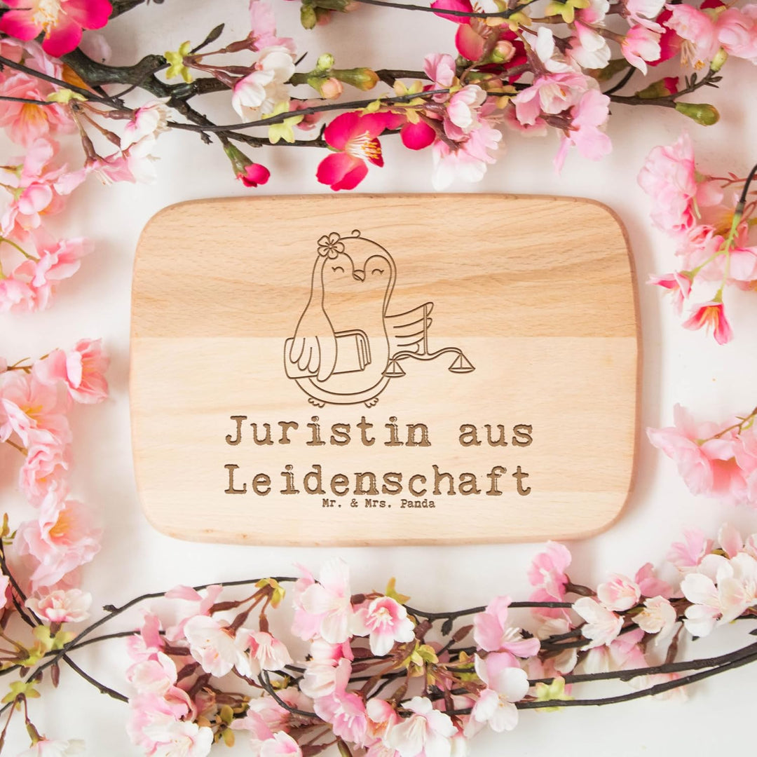 Mr. & Mrs. Panda Schneidebrett Juristin Leidenschaft - Geschenk, Jura Studium, Frühstücksbrettchen,