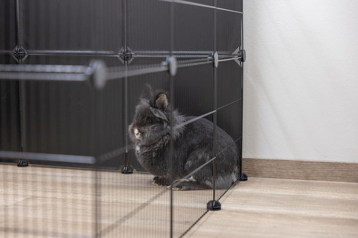 Kerbl Pet 6X Kunststoffwand-Elemente, á 35x35cm, schwarz, Gitterabstand 1,5cm, beliebig oft erweiter