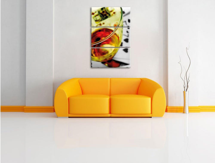 Pixxprint Glas Wein auf Spielkarten/Format: 3-Teiler (120x80cm) cm/Leinwandbild fertig bespannt Wand