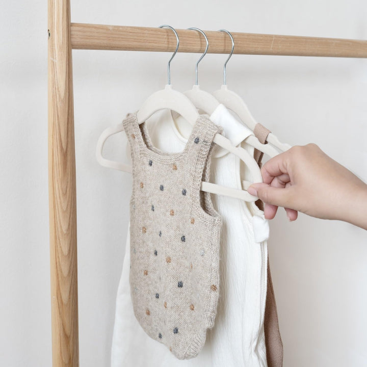 3 Sprouts Kinder Kleiderbügel aus Samt - rutschfest & Robust - Ideal für Baby- & Kleinkinderkleidung