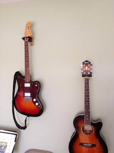 Hercules HCGSP-38 WB Gitarrenwandhalter mit automatischen Greifarmen und Holzrückwand