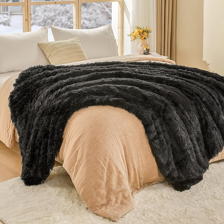 EMME Faux Kuscheldecke Flauschig, Felldecke, Pelz Wolldecke, Wohndecke, Super Weich, Plüschig, Dicke