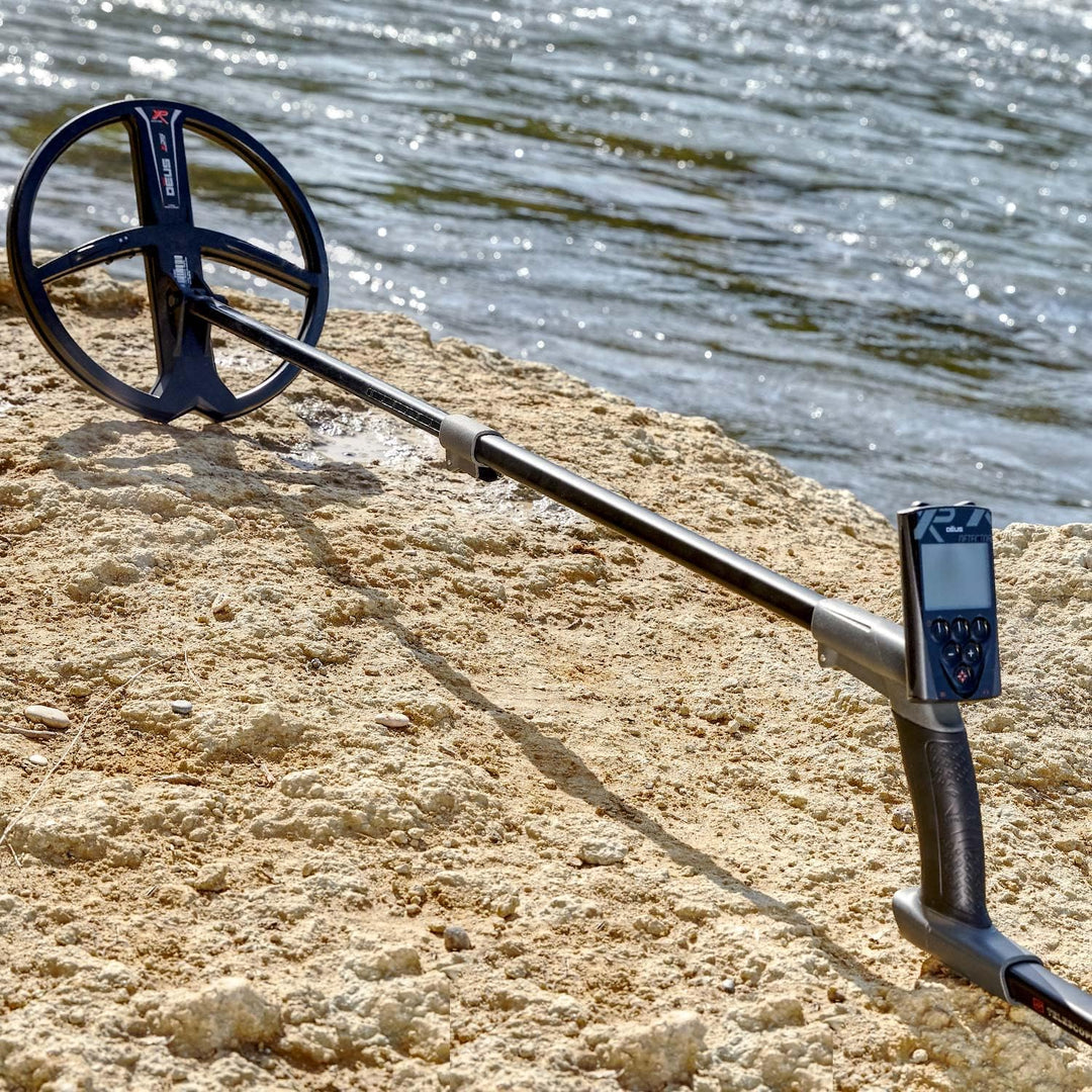 XP Metal Detectors Deus - Wetterfest und vollständig kabellos, ideal für die Schatz- und Reliktsuche