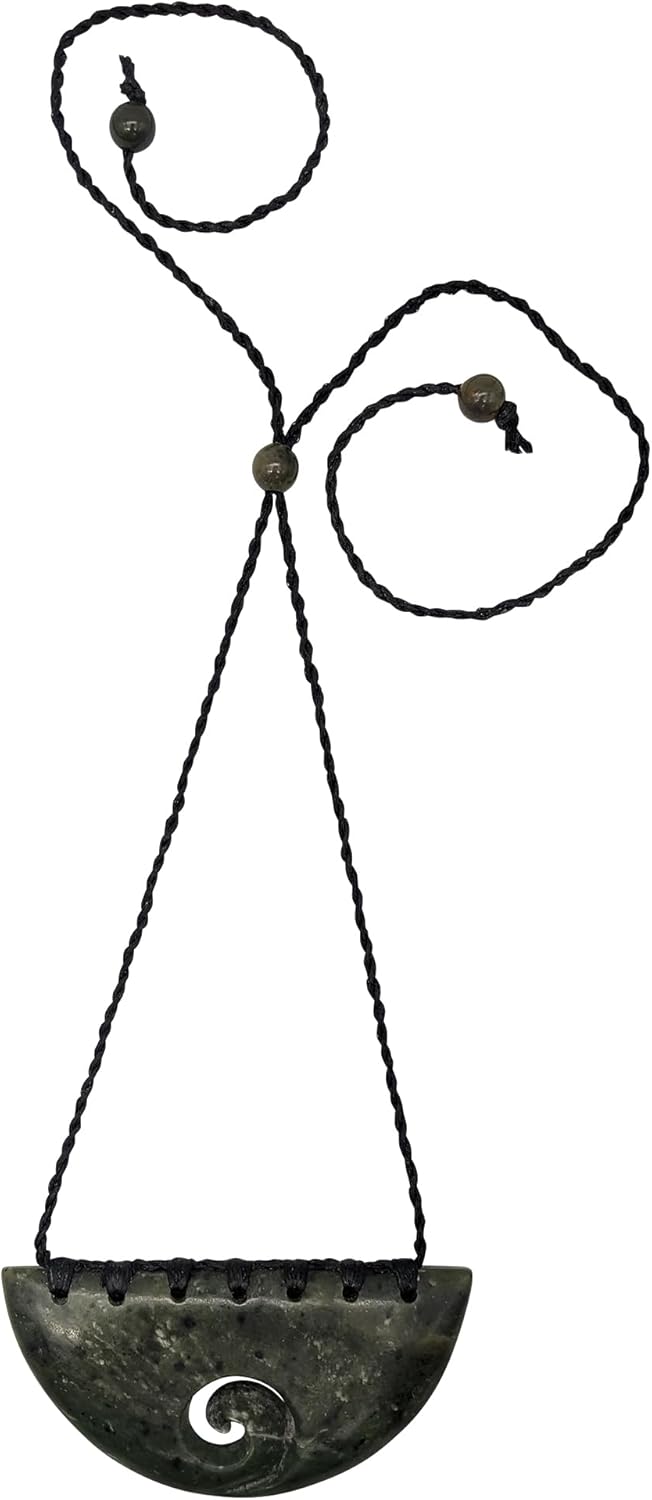 81stgeneration Kordel Halskette Halbkreis Brustplatte Maori Handgeschnitzte Nephrit-Jade für Damen