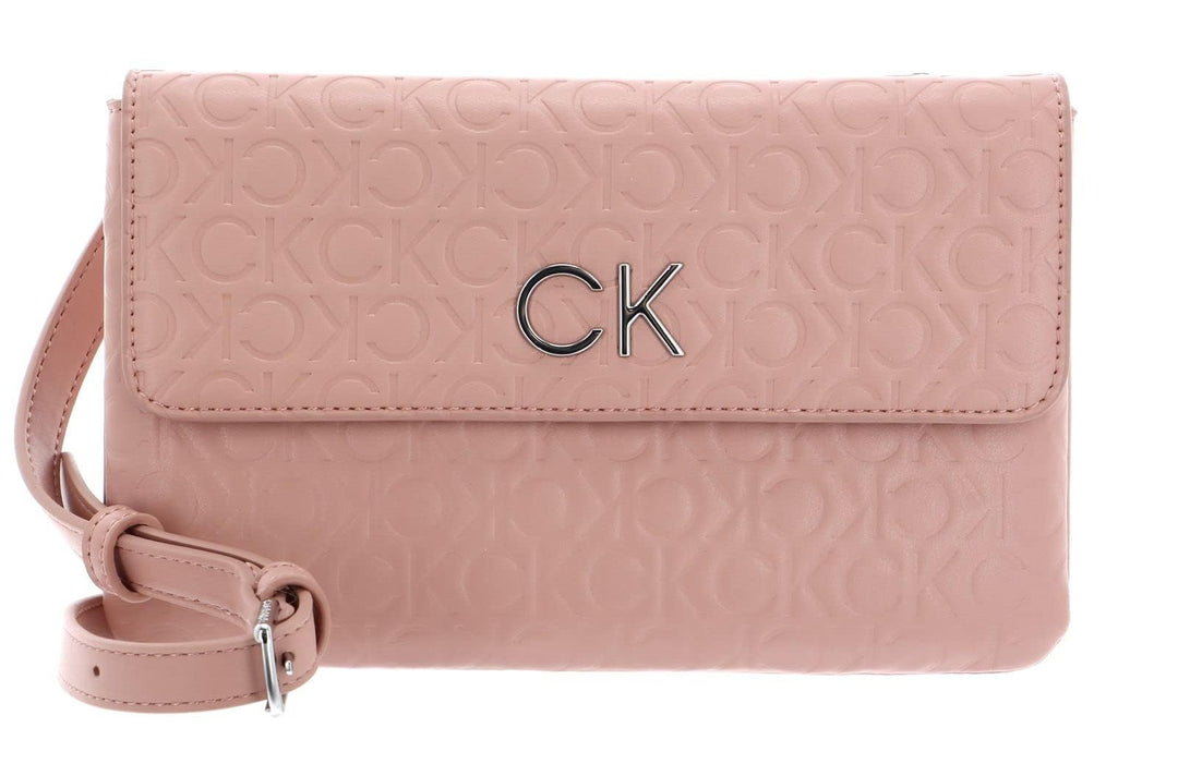 Calvin Klein Damen Re-Lock Dbl Crossbody Emb Mono Crossovers, Café au Lait