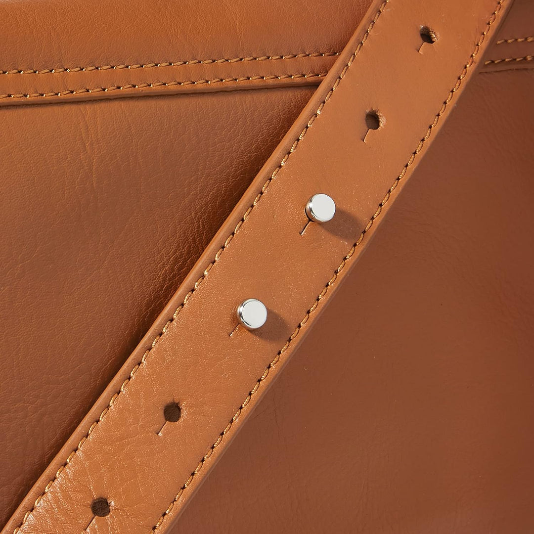 s.Oliver Damen 201.10.108.30.300.2105843 Tasche 8755, 8755
