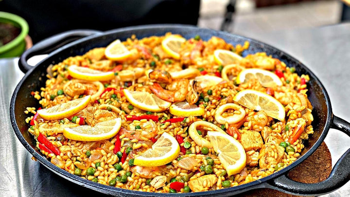 BBQ-Toro traditionelle Paella Pfanne für 6 Personen | Ø 36 cm | Gusseisen Grillpfanne mit Griffen |