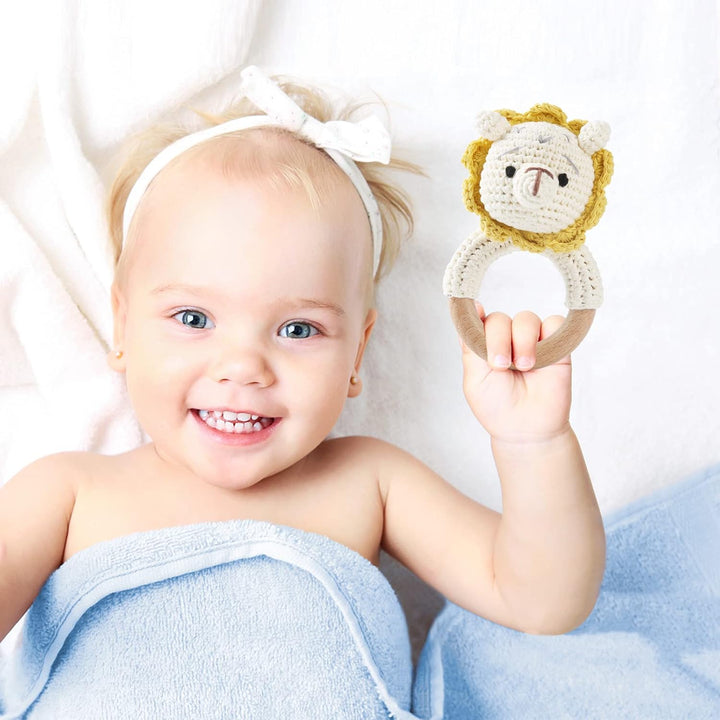 Youuys Babyrassel Gehäkelte Holz Häkeln Tiere Greifling Baby Holz Rassel Baby mit Sound Handmade Ras