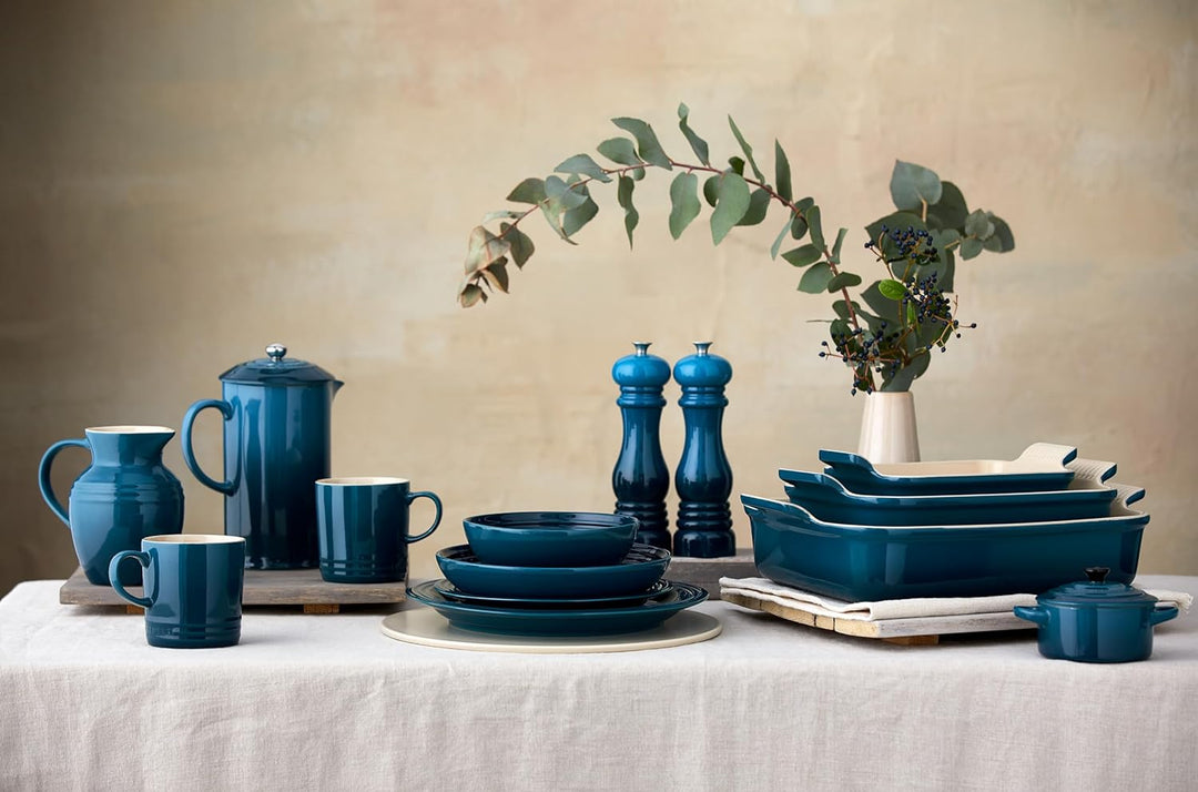 Le Creuset Rechteckige Auflaufform Tradition aus Steinzeug, 32 cm, 2.31 kg, Deep Teal, 7110232642000