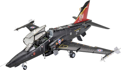 Revell 03852 BAe Hawk T2, Trainingsflugzeug der RAF, Flugzeugmodell 1:32, 39,5 cm originalgetreuer M