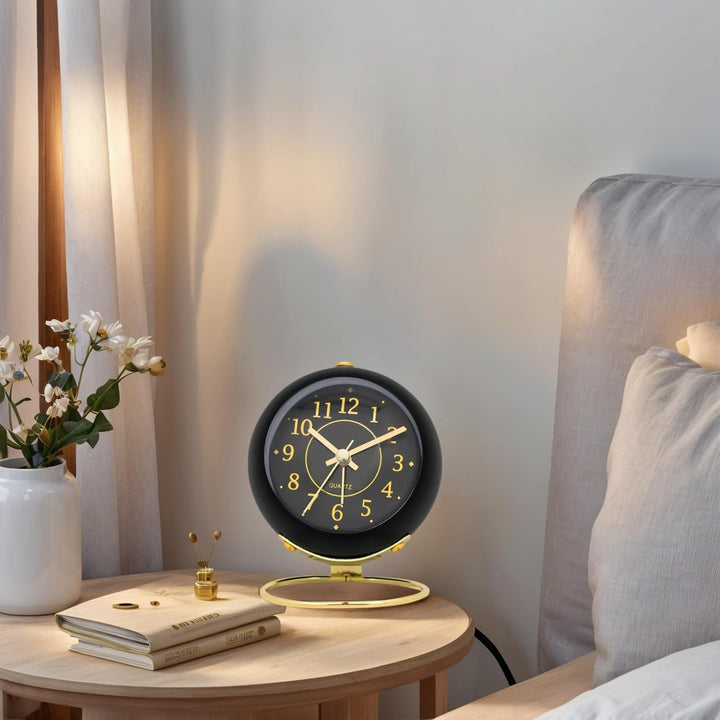 Lancoon Quarzwecker Non Ticking Leise Einfacher Metall Analogwecker Mit Nachtlicht Batteriebetrieben