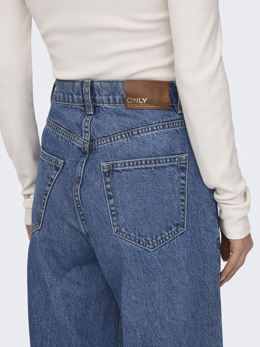 ONLY Female Jeans mit weitem Bein ONLHOPE Hohe Taille Weiter Beinschnitt Jeans 25W / 30L Medium Blue