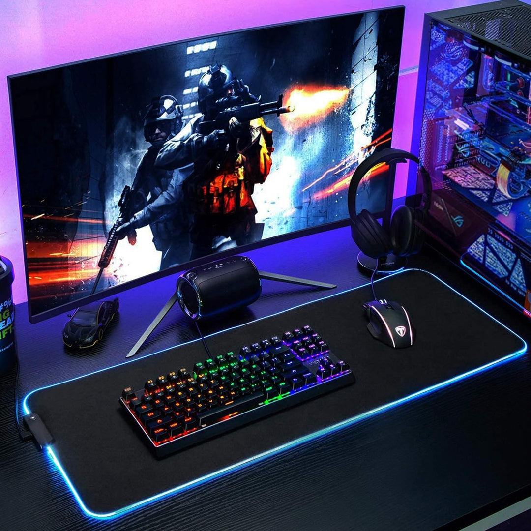 DORRISO RGB Gaming Mauspad 900x400x3mm XXL RGB LED Schreibtischunterlage Grosse Mousepad Wasserdicht