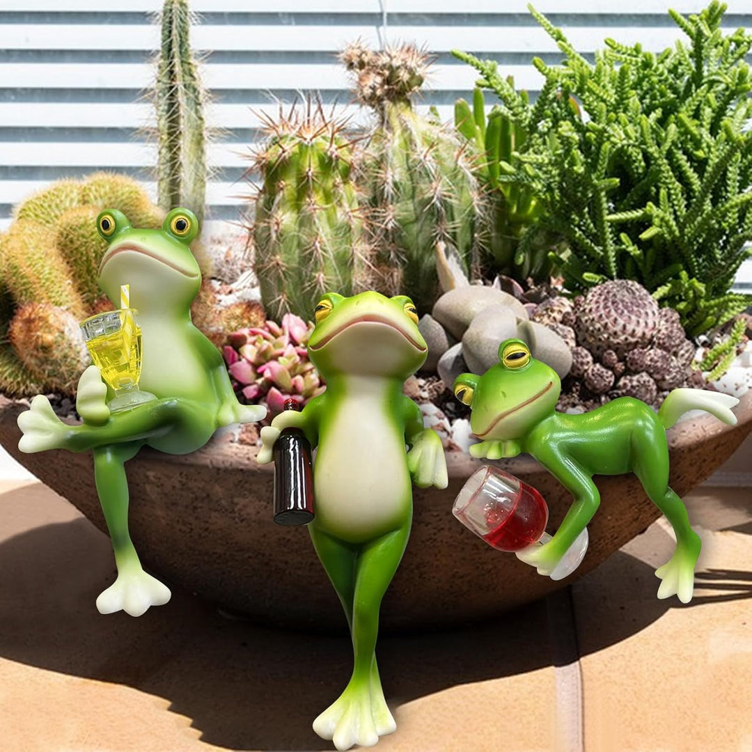 DZAY 3 Stück Blumentopf Hänger Frösche Deko Figuren mit Weinglas,Frosch Deko Frösche Tiere Harz Stat