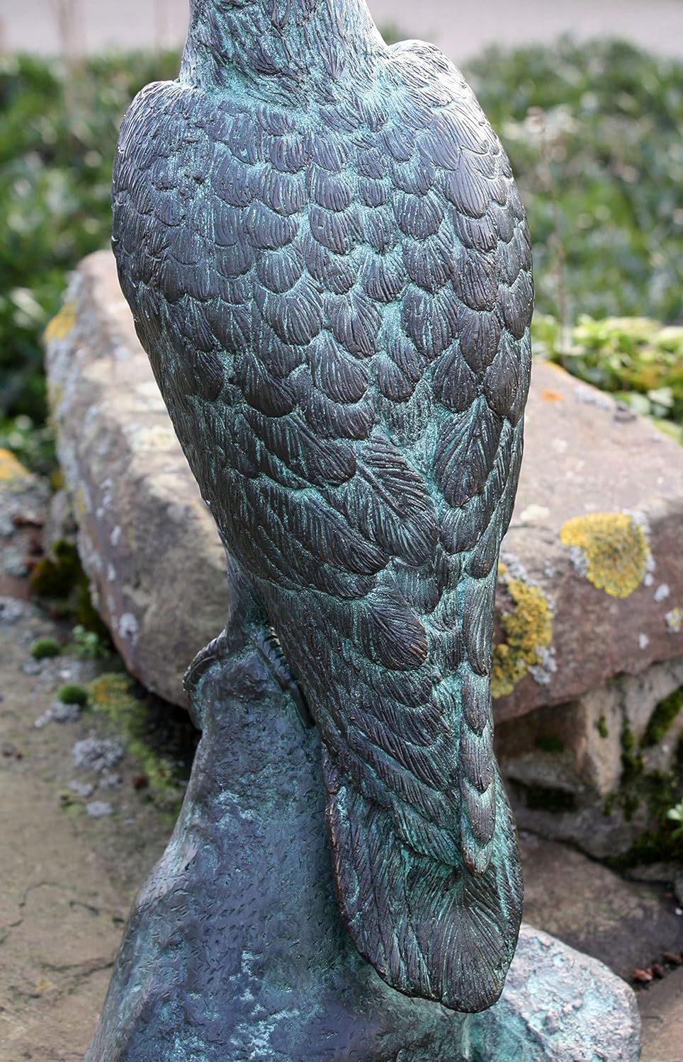 H. Packmor GmbH Bronzefigur Adler auf Felsen Raubvogel Vogel Gartendekoration Vogelskulptur