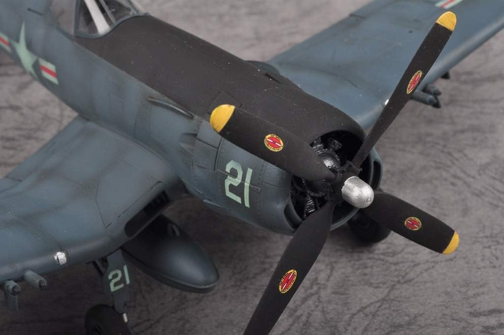 Hobby Boss 80390 - Modellbausatz F4U-5N Corsair Early Version