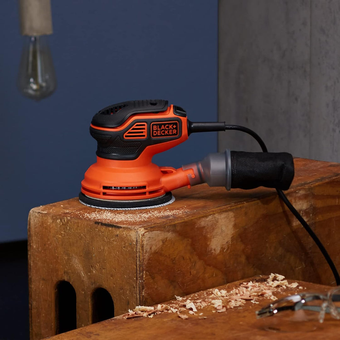 Black+Decker Exzenterschleifer (240W, mit integrierter Staubabsaugung, zum Schleifen/Polieren, werkz