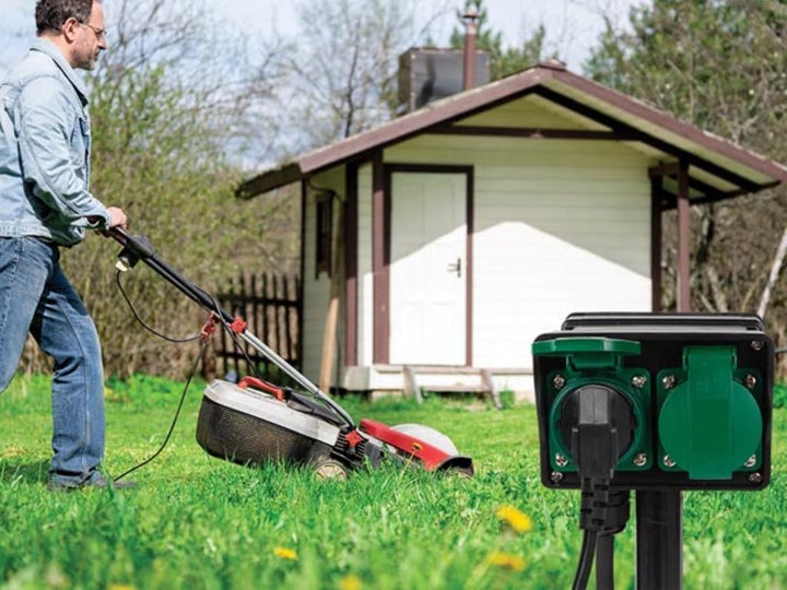 Perel Gartensteckdose, Erdspiess, Timer, 2 Steckdosen Typ E, 2 Klappdeckel, Kabel 1.5 m, 3G1.5, IP44