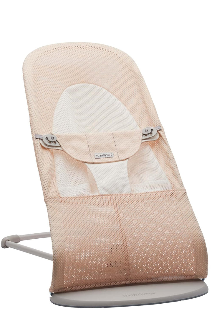 BabyBjörn Babywippe Balance Soft, Hellgrauer Rahmen, Netzstoff, Perlmuttrosa/Weiss Netzstoff Perlmut