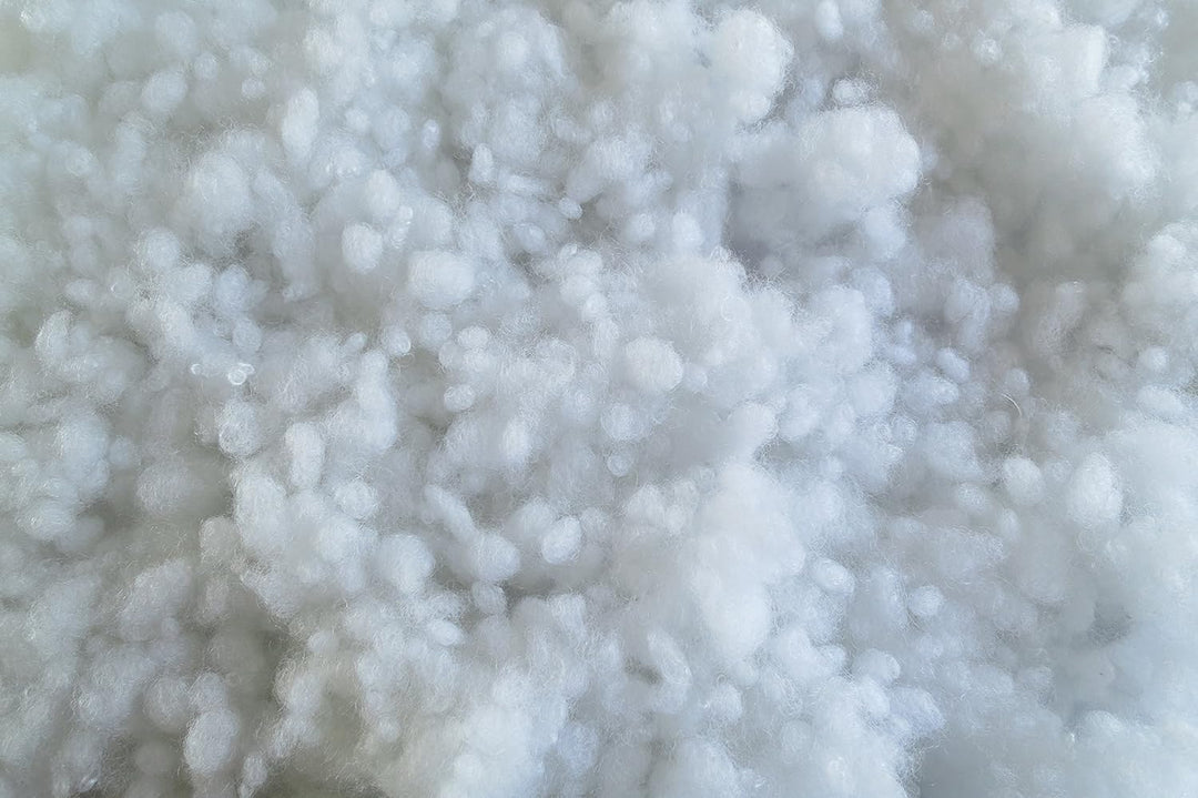 Polyester Faserkügelchen 5 kg, (EUR 9,31/kg), Regenerat-Type, weiss, silikonisiert, maschinenwaschba