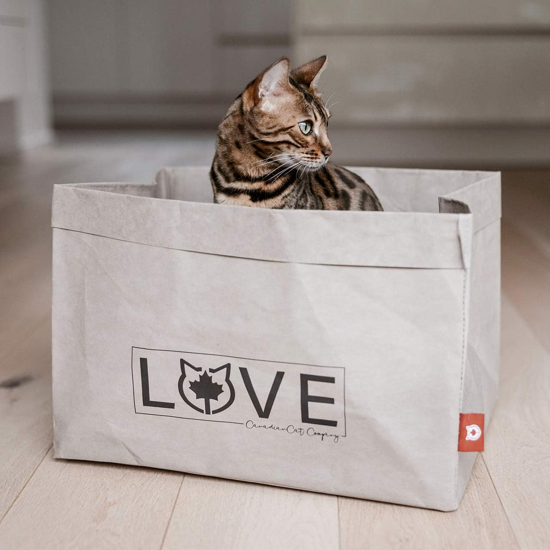 CanadianCat Company | Katzenbett 45 x 35 x 35 cm - Kuschelbett, Bettchen für alle Katzen die Pappe u