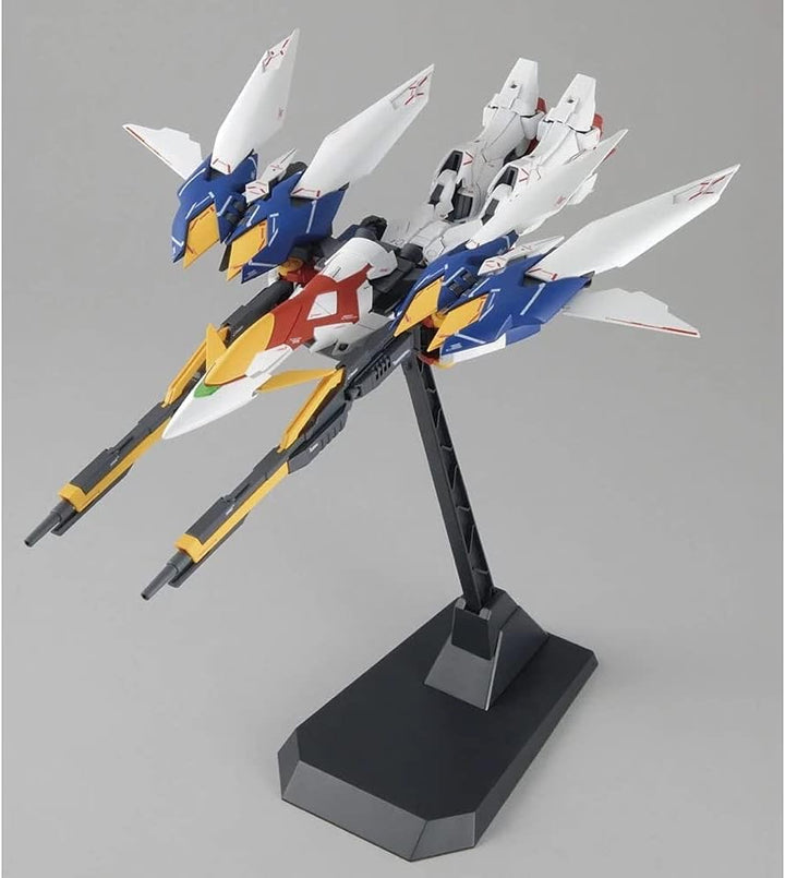 Bandai Hobby MG Wing Gundam Proto Zero Version EW Model Kit, 1/100 Massstab