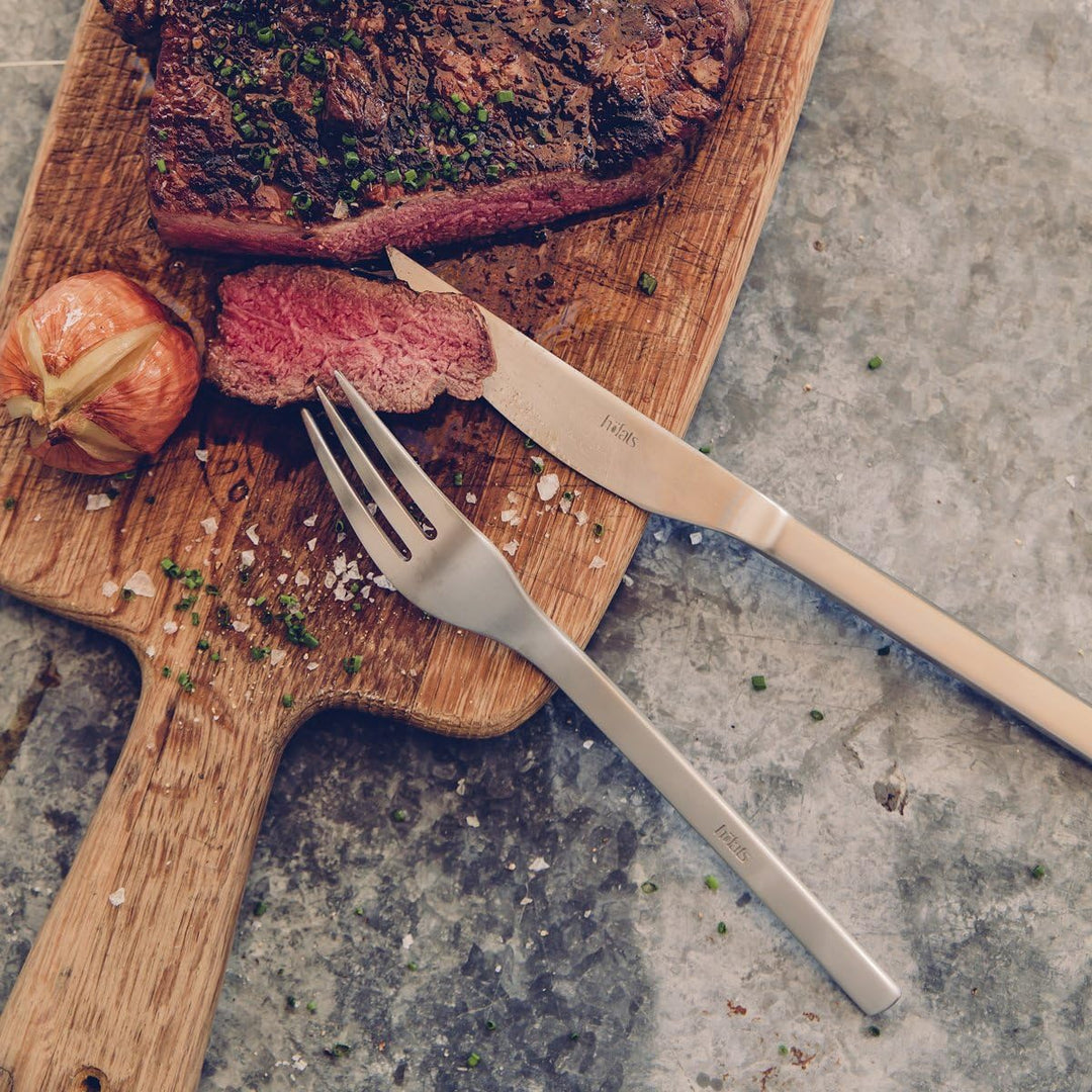 höfats - Steakbesteck 8-teilig mit Steakmesser, Steakgabel und Holzkiste - Besteckset 4 Personen - r