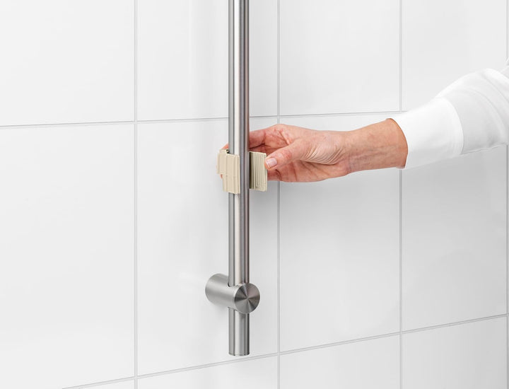 Brabantia - ReNew Duschablage - Platzsparend - Hält bis zu 2 kg - Wandhalterung für die Dusche - Kor