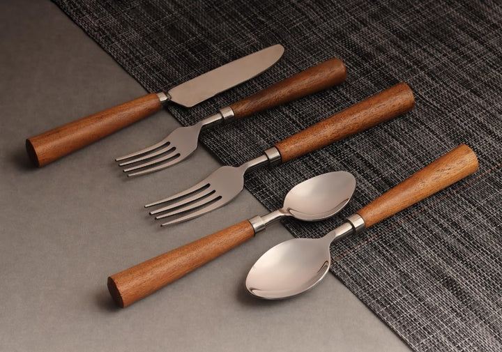 5er Set Skandinavisches Besteckset Akira aus Edelstahl in Natur 22 cm